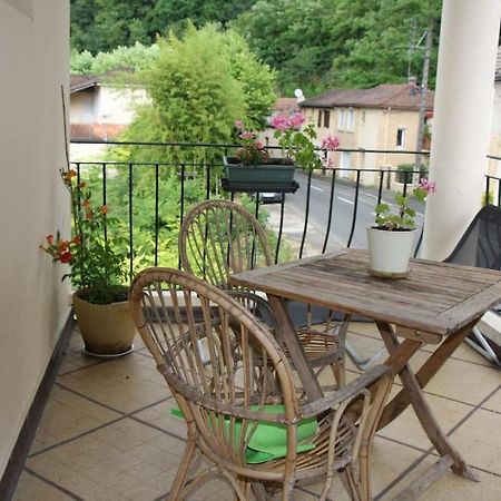 Appartement Chaleureux Avec Parking Gratuit Sarlat-la-Caneda Bagian luar foto